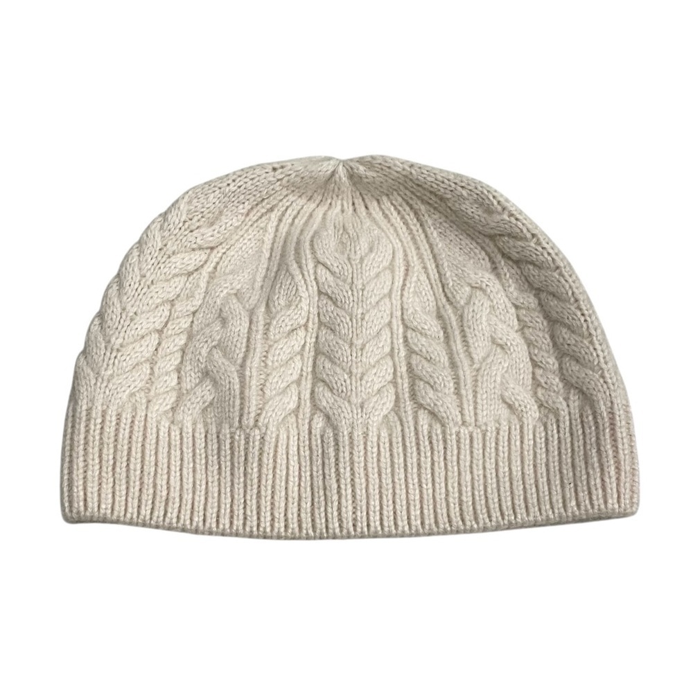 ARITZIA Alxiliary Cashmere Winter Beanie Hat
Cable Knit One Size